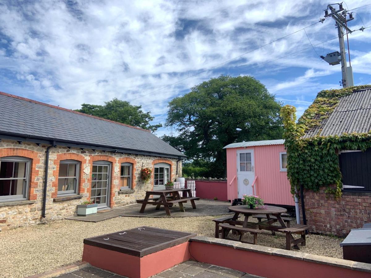 Swallow Cottage At Duffryn Mawr Cottages Hensol Buitenkant foto
