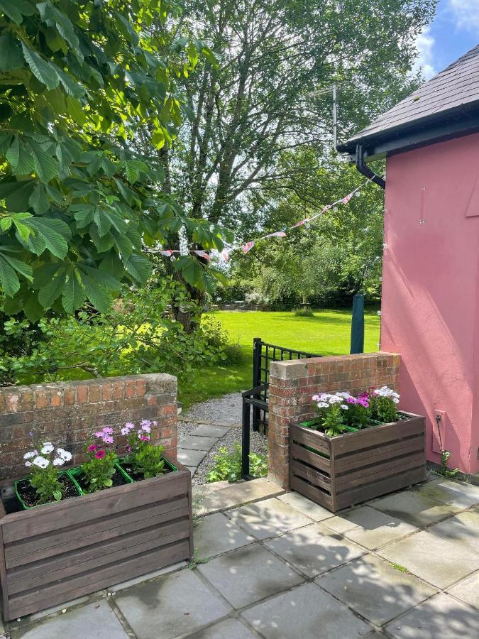 Swallow Cottage At Duffryn Mawr Cottages Hensol Buitenkant foto